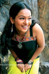 Hot Pics From Sarpayagam