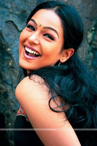 Hot Pics From Sarpayagam