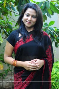 Jyothi at Saarai Veerraju Press Meet