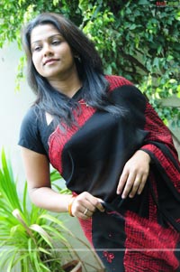 Jyothi at Saarai Veerraju Press Meet