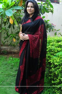 Jyothi at Saarai Veerraju Press Meet