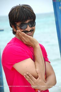 Ravi Teja, Siya