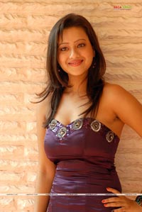 Sexy Madalasa Sharma Cleavage Show