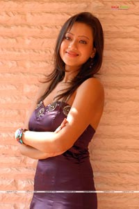 Sexy Madalasa Sharma Cleavage Show