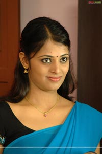 Sindhu Menon in Dhavani