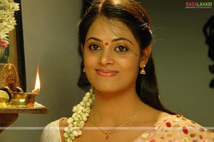 Sindhu Menon in Dhavani