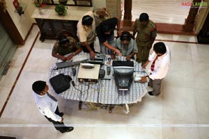 Srihari, Vaibhav, Kajal, Nikitha