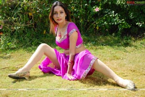 Anu Vaishnavi Spicy Gallery