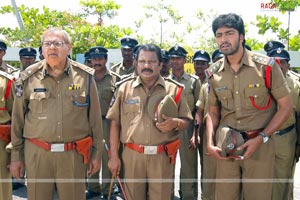 Allari Naresh, Sayali Bhagat, Ruthika