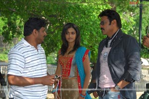 Chintakayala Ravi Working Stills