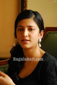 Shruti Haasan Photo Gallery