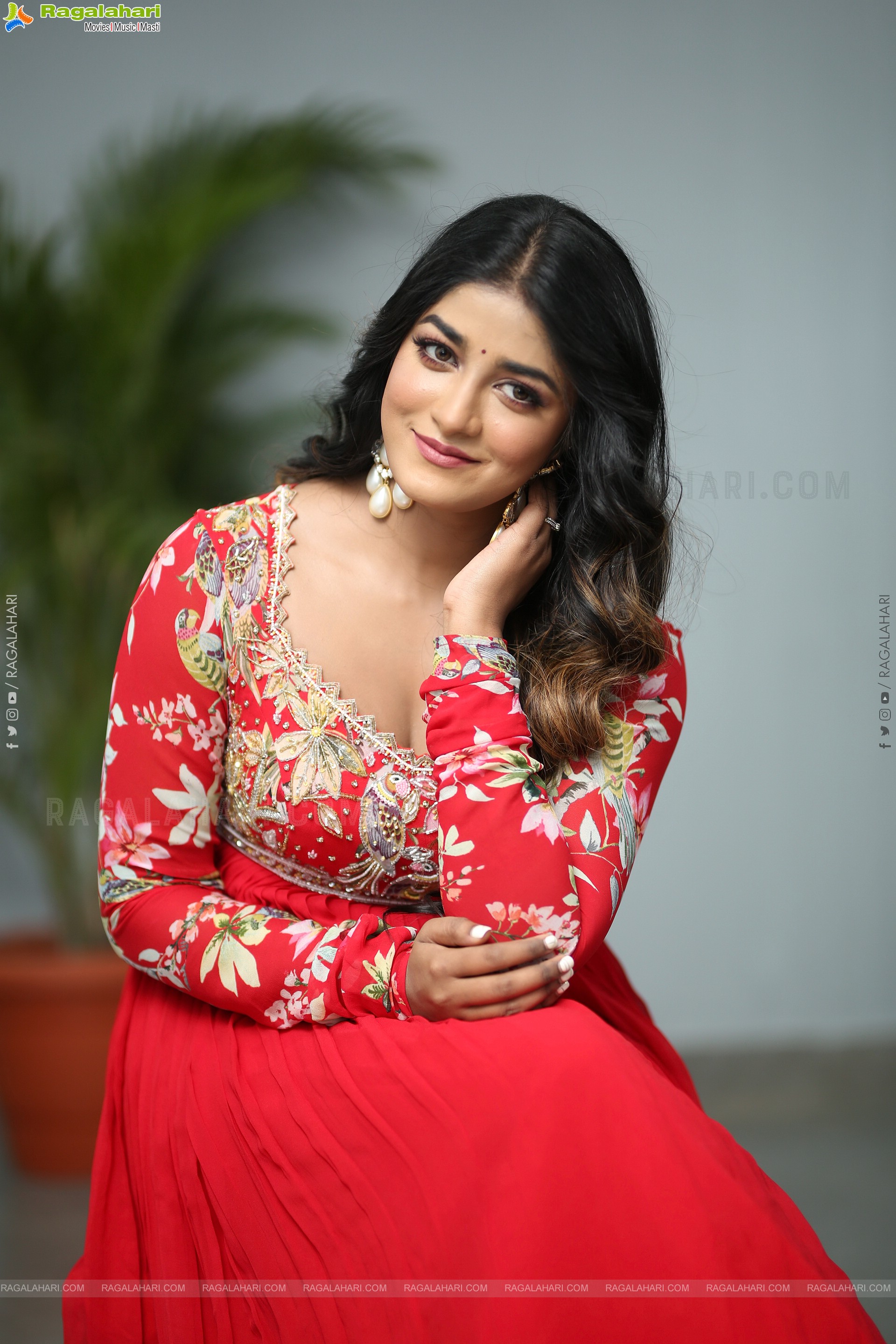 Dimple Hayathi stills at Rama Banam Interview, HD Gallery