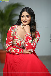 Dimple Hayathi stills at Rama Banam Interview, HD Gallery