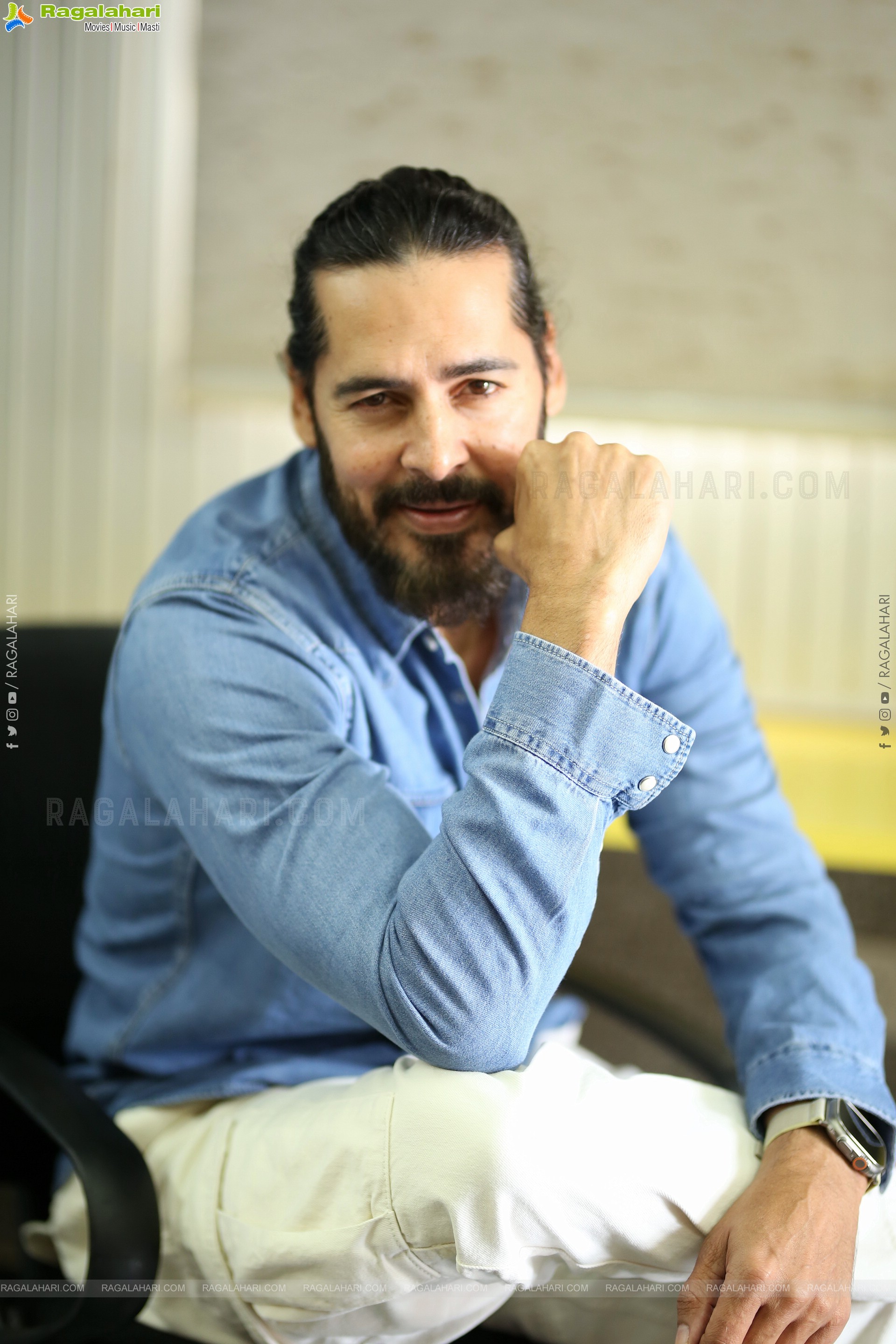 Dino Morea stills at Agent Interview, HD Photo Gallery