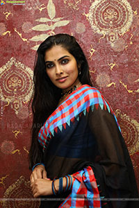 Divi Vadthya at Barkaas Indo Arabic Restaurant Launch