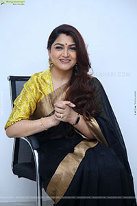 Khushbu Sundar at Rama Banam Interview, HD Gallery