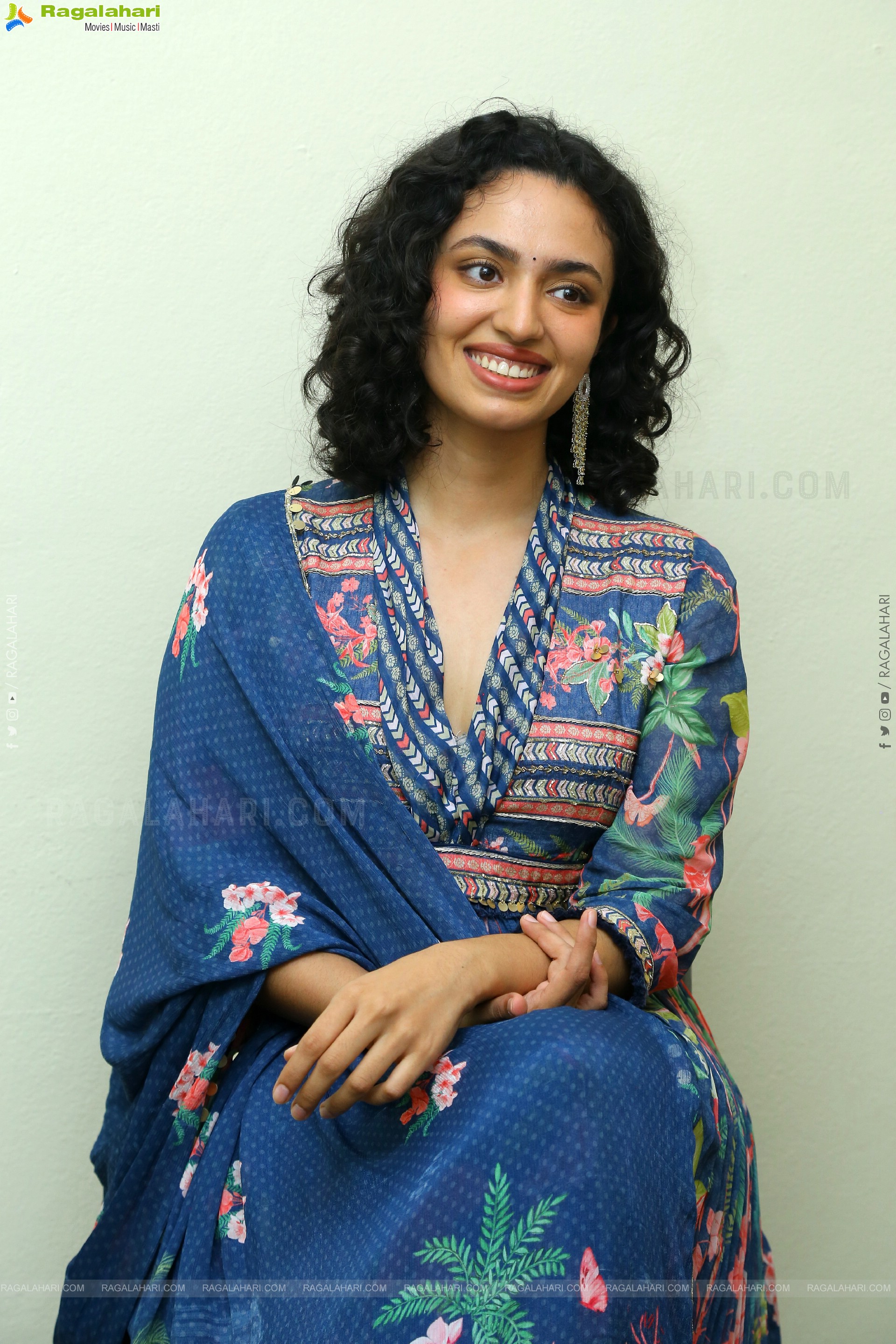 Malvika Nair at Anni Manchi Shakunamule Interview, HD Gallery