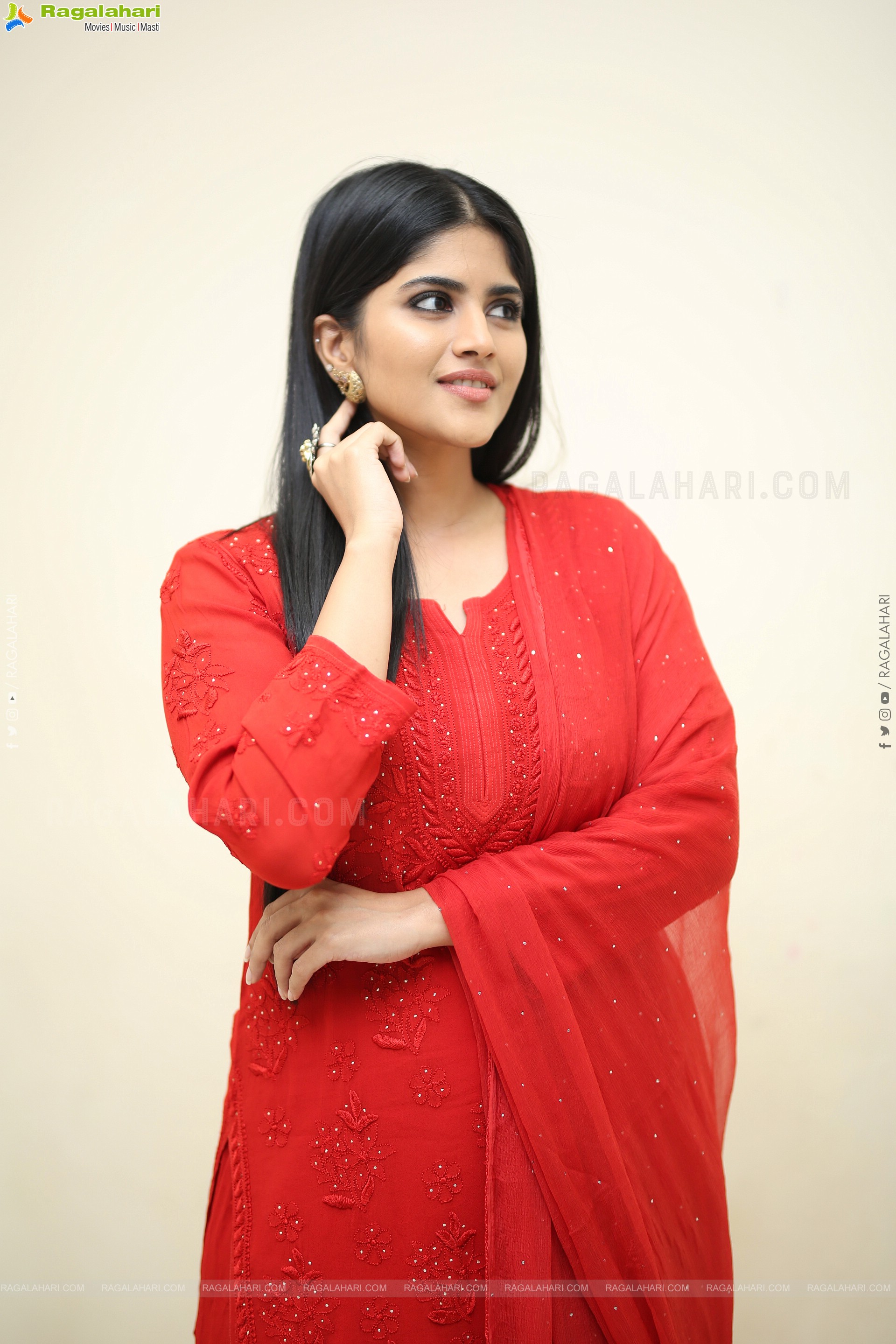 Megha Akash at Ravanasura Pre-Release Event, HD Gallery