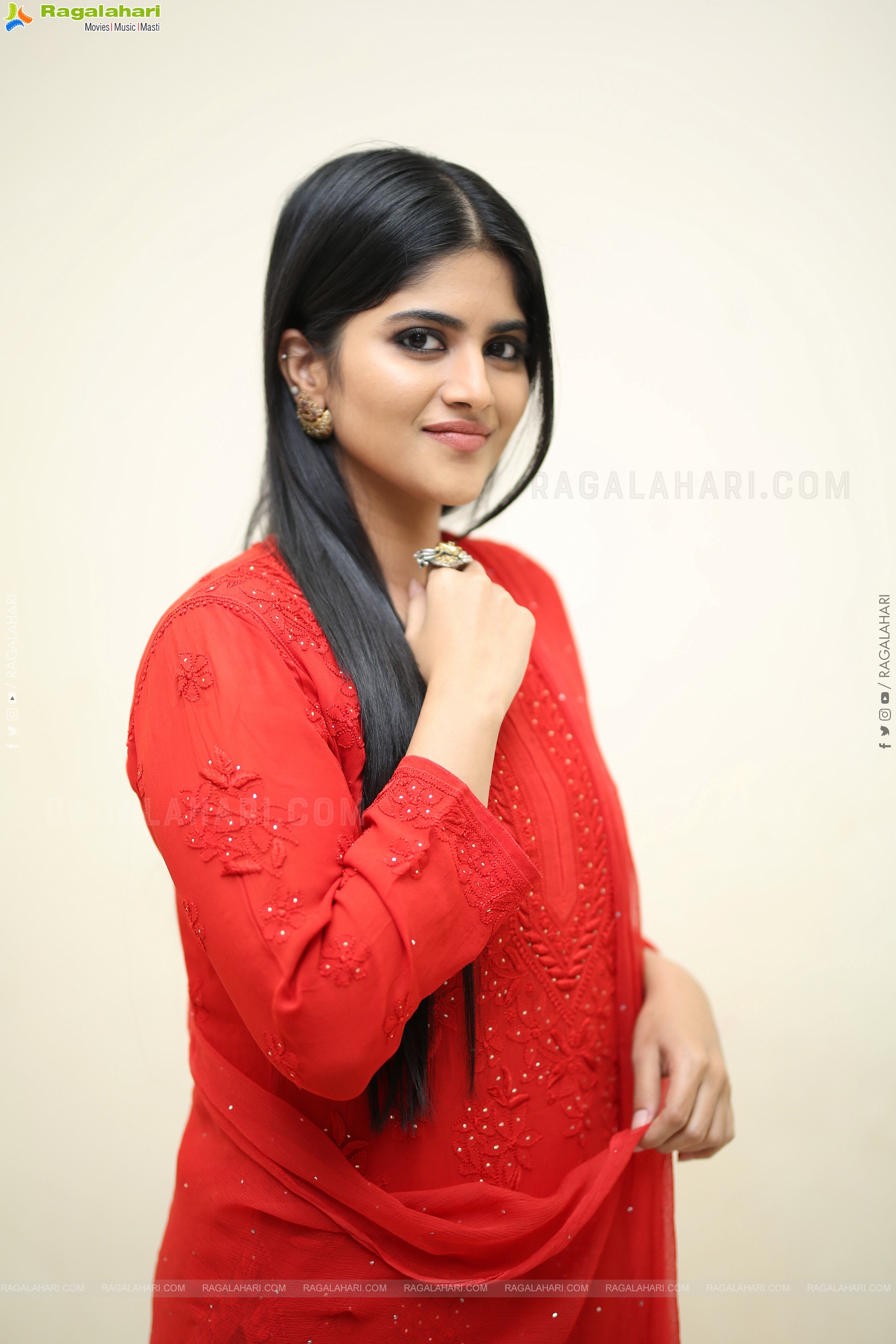 Megha Akash at Ravanasura Pre-Release Event, HD Gallery