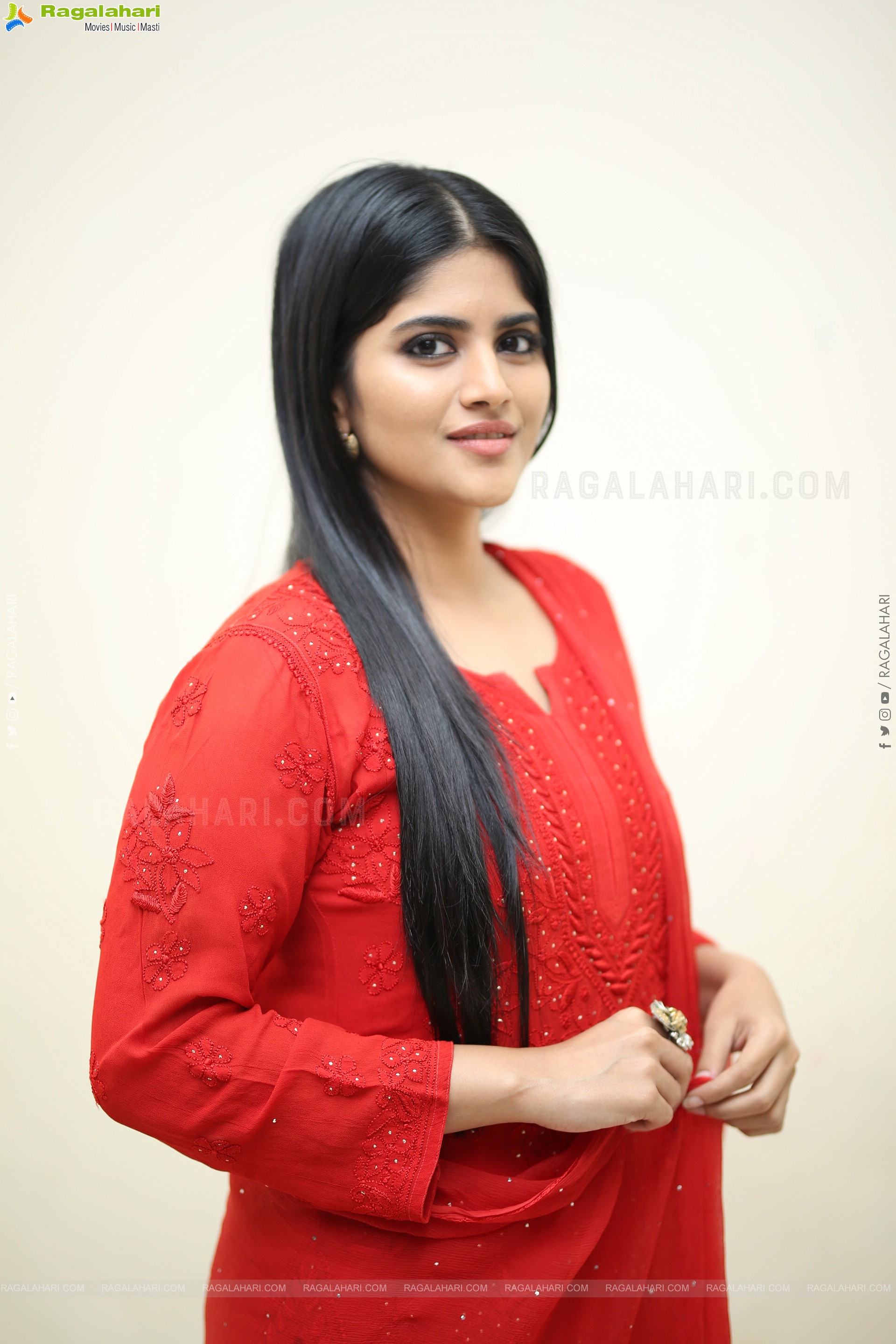 Megha Akash at Ravanasura Pre-Release Event, HD Gallery