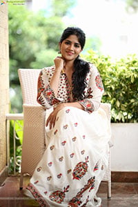 Megha Akash at Ravanasura Interview