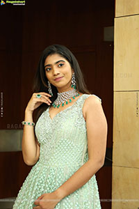 Nikita Choudary New Stills, HD Gallery