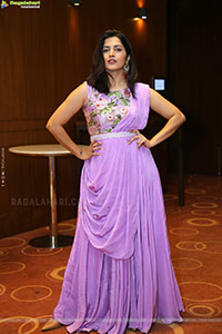 Pavani Gangireddy at Save The Tigers Pre Release Event