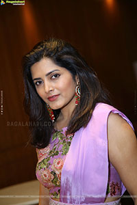 Pavani Gangireddy at Save The Tigers Pre Release Event