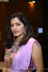 Pavani Gangireddy at Save The Tigers Pre Release Event