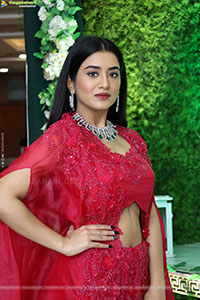 Rashi Singh at Hi Life Exhibition Apr 2023 Curtain Raiser