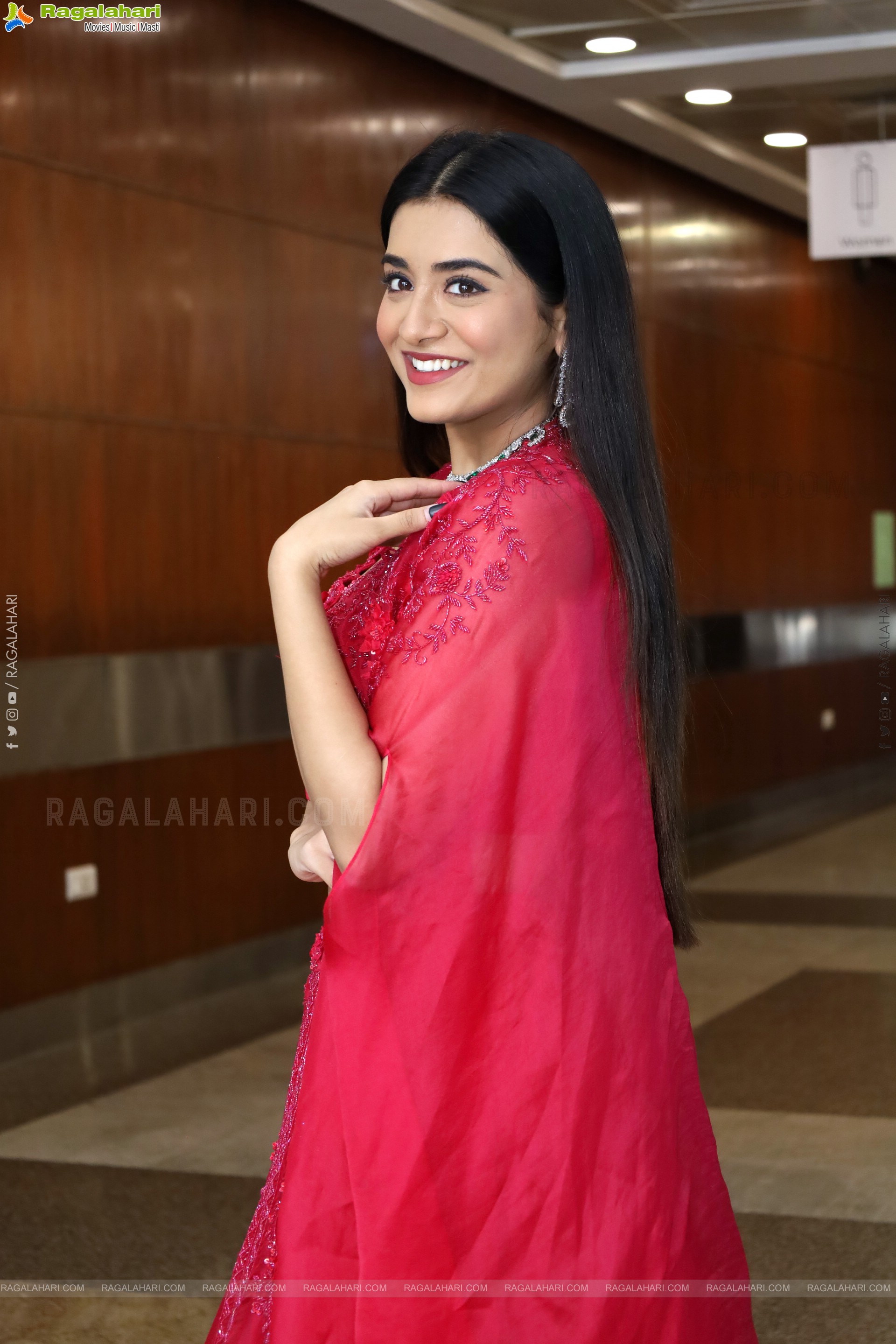 Rashi Singh at Hi Life Exhibition Apr 2023 Curtain Raiser, HD Photo Gallery