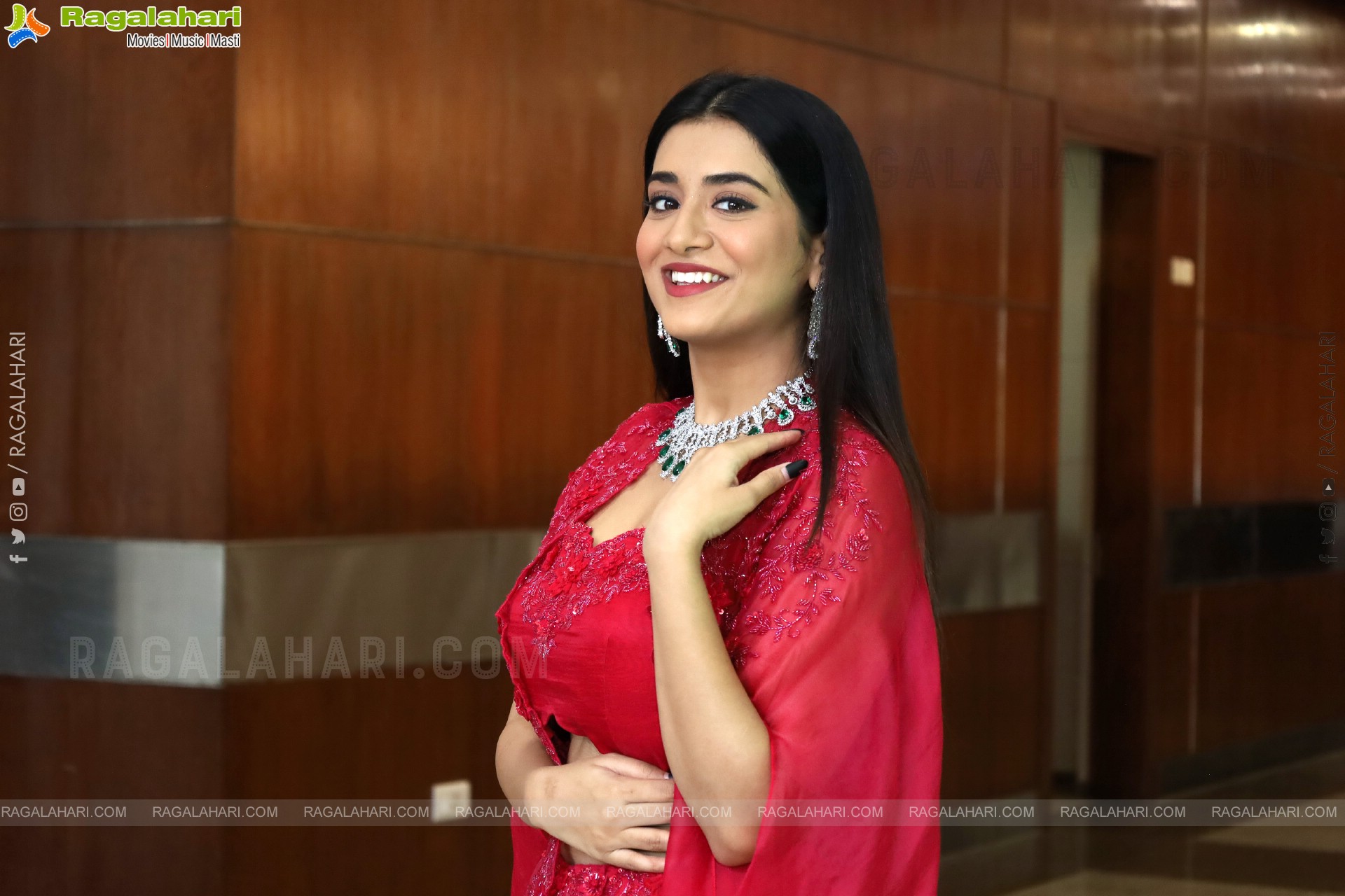 Rashi Singh at Hi Life Exhibition Apr 2023 Curtain Raiser, HD Photo Gallery