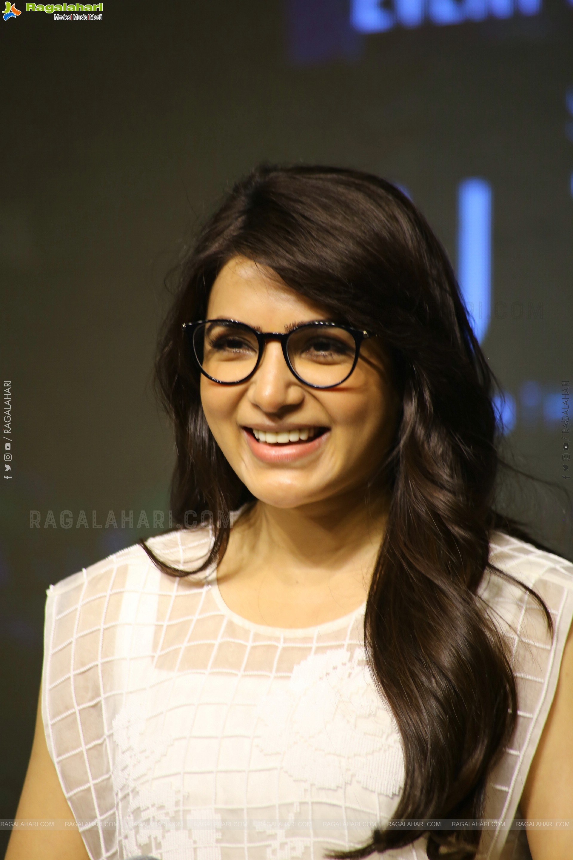 Samantha at Shaakuntalam Movie Press Meet, HD Gallery