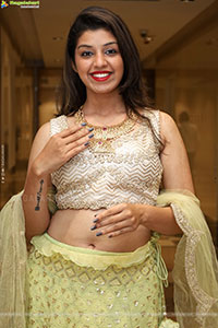 Shruthi Sharma at Hyd International Jewellery Show