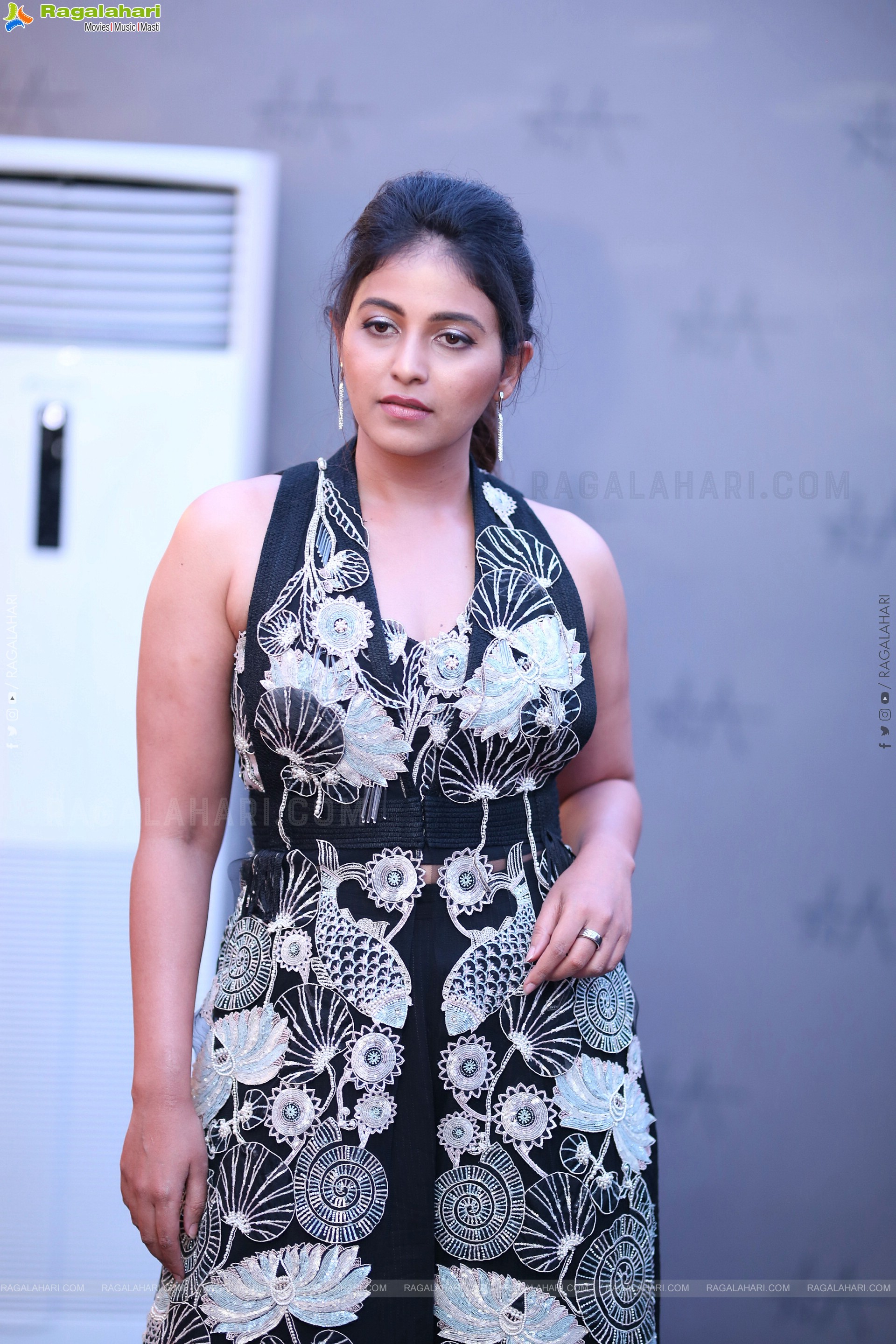 Anjali at Geethanjali Malli Vachindhi Trailer Launch, HD Gallery