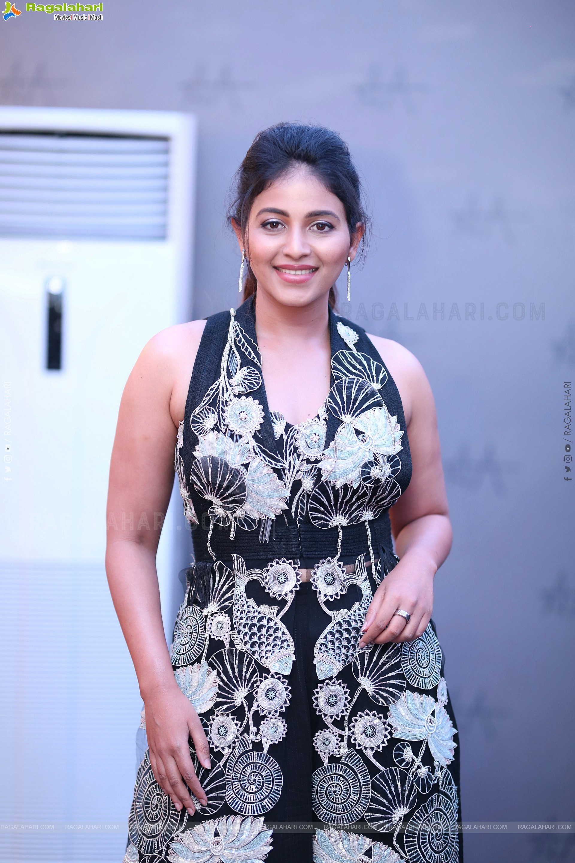 Anjali at Geethanjali Malli Vachindhi Trailer Launch, HD Gallery