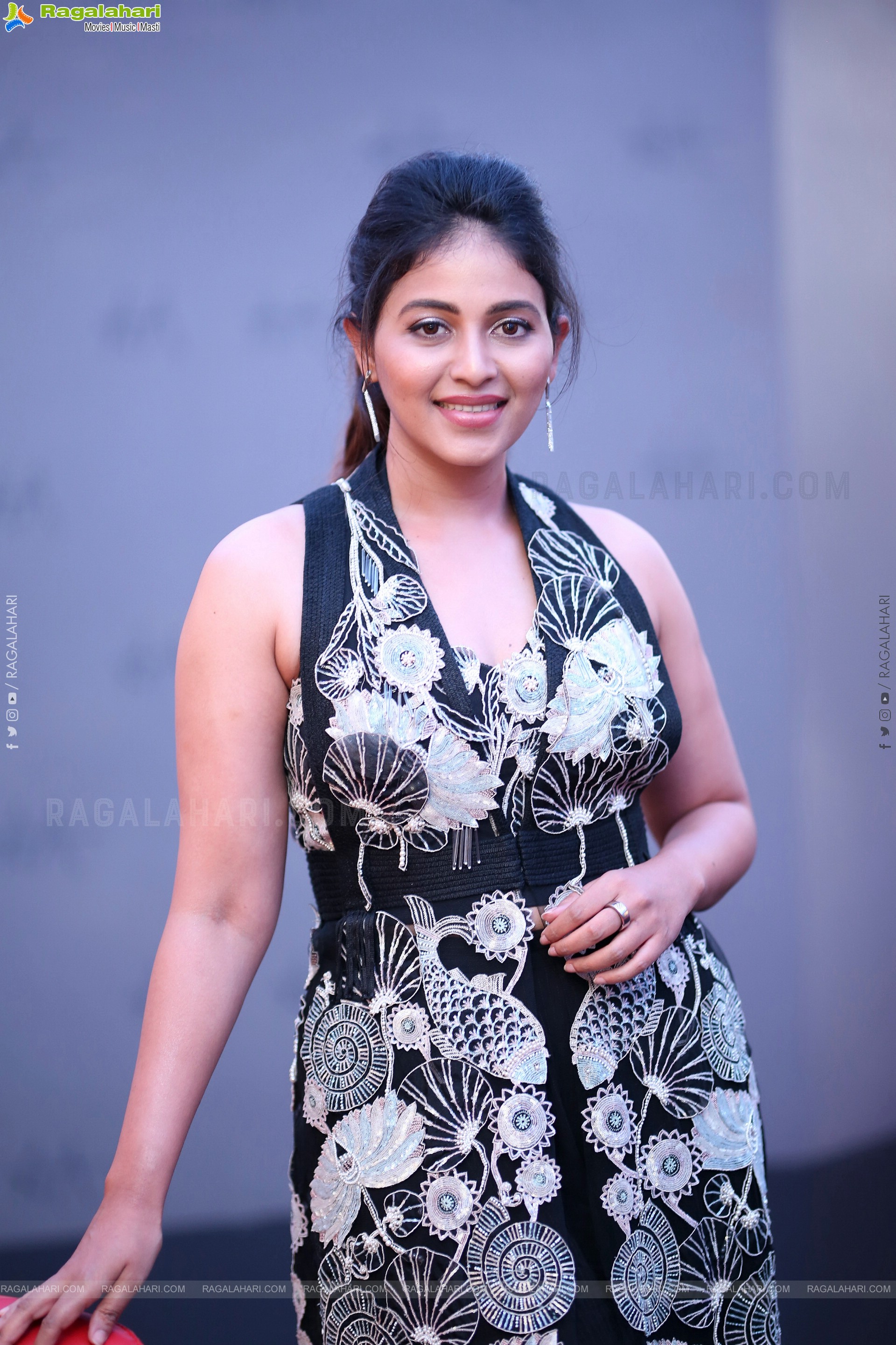 Anjali at Geethanjali Malli Vachindhi Trailer Launch, HD Gallery