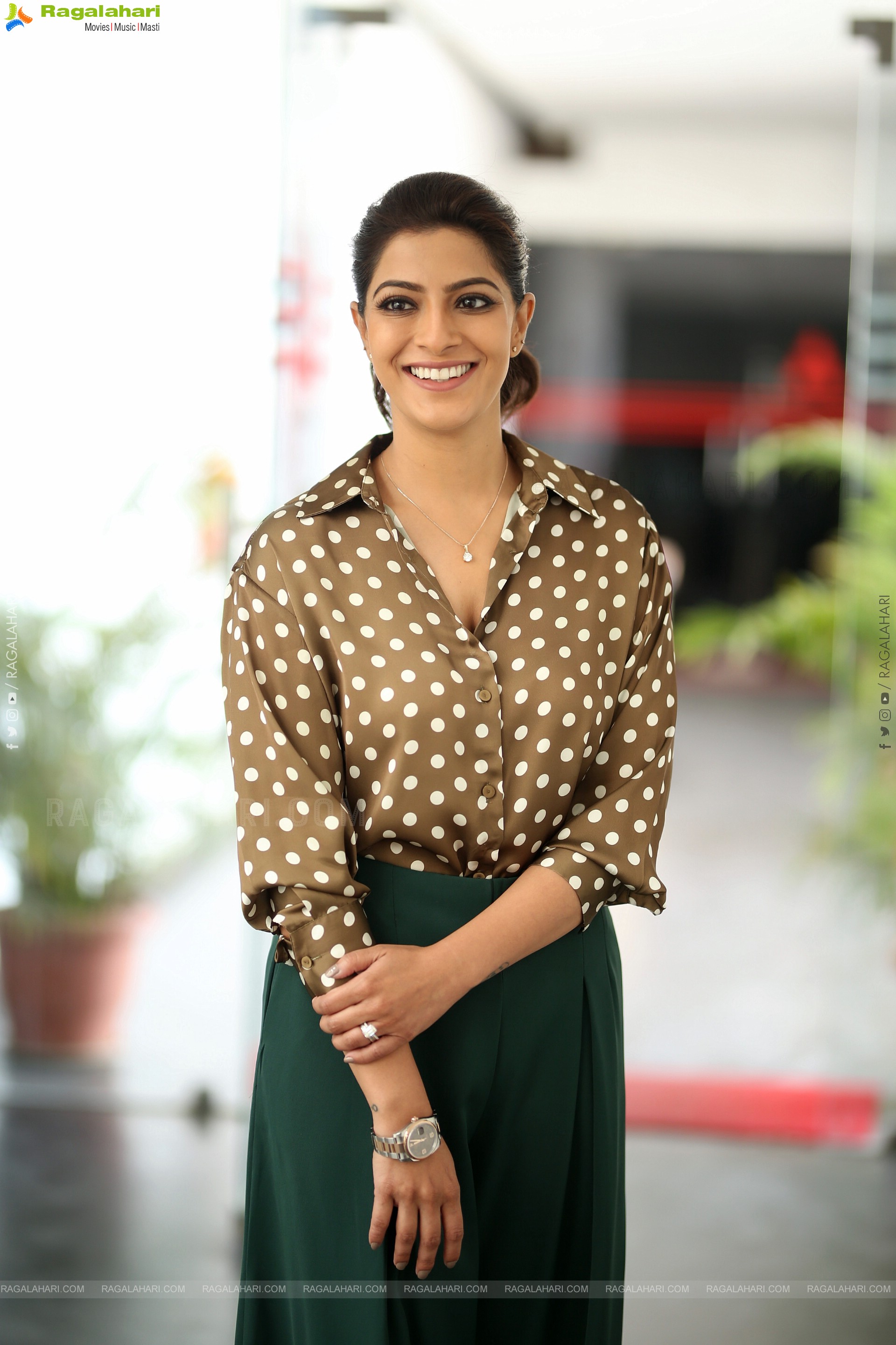 Varalaxmi Sarathkumar at Sabari Movie Interview, HD Gallery