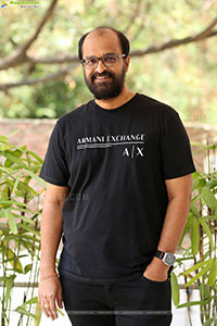 Writer Abburi Ravi at Aa Okkati Adakku Interview, HD Gallery