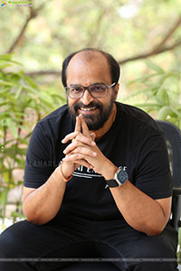 Writer Abburi Ravi at Aa Okkati Adakku Interview, HD Gallery