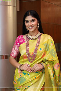 Aparna Reddy HD Photos