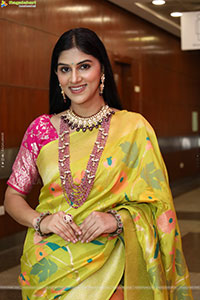 Aparna Reddy HD Photos