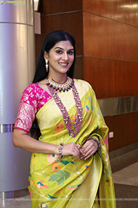 Aparna Reddy HD Photos