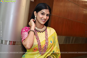 Aparna Reddy HD Photos