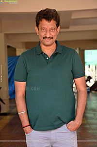 Caarthick Raju at Single Movie Interview, HD Gallery