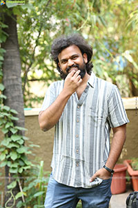 Director Sailesh Kolanu HD Photos