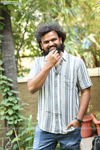 Director Sailesh Kolanu HD Photos