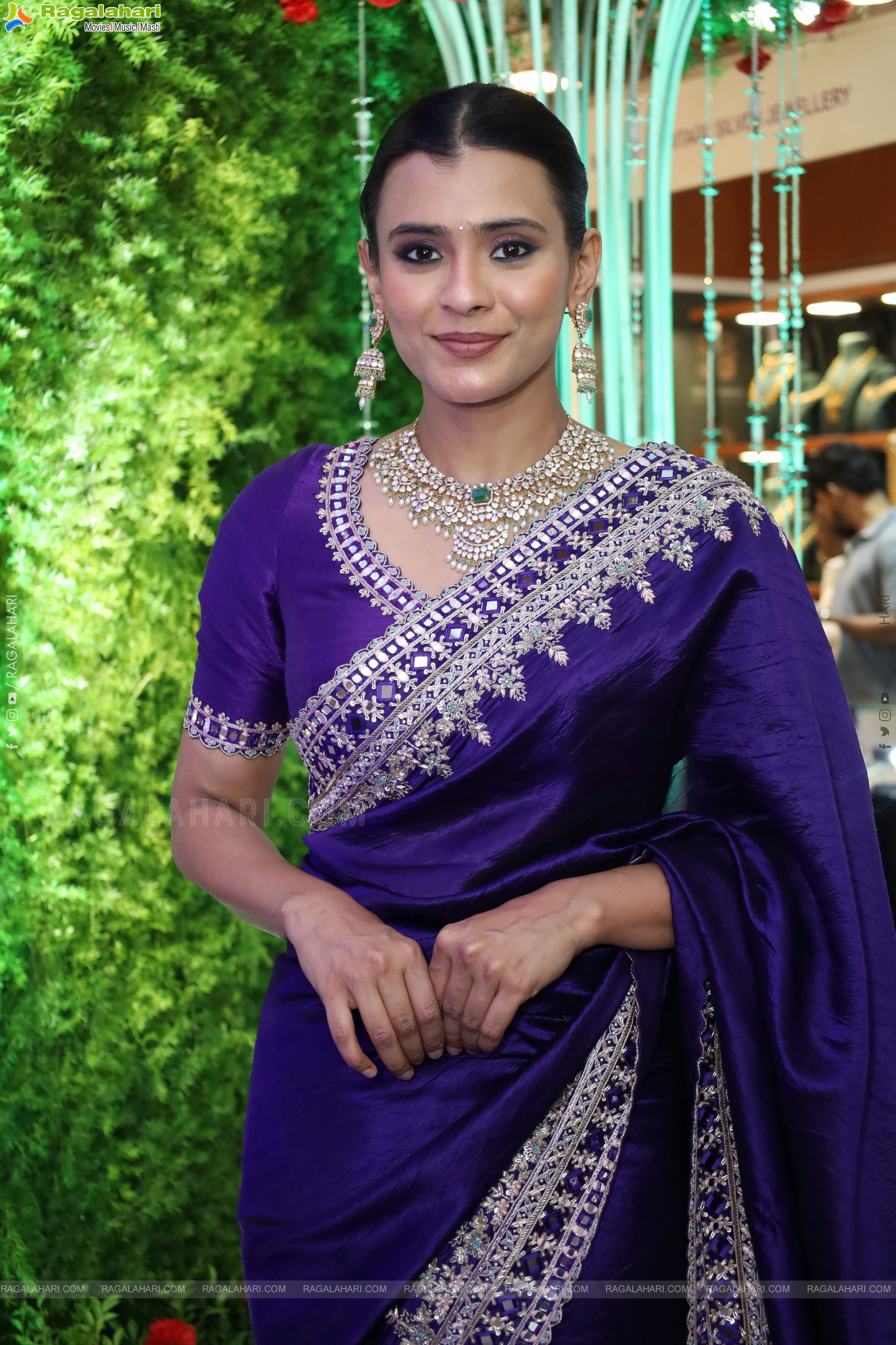 Hebah Patel at Hi Life Summer Special Edition Launch, HD Gallery