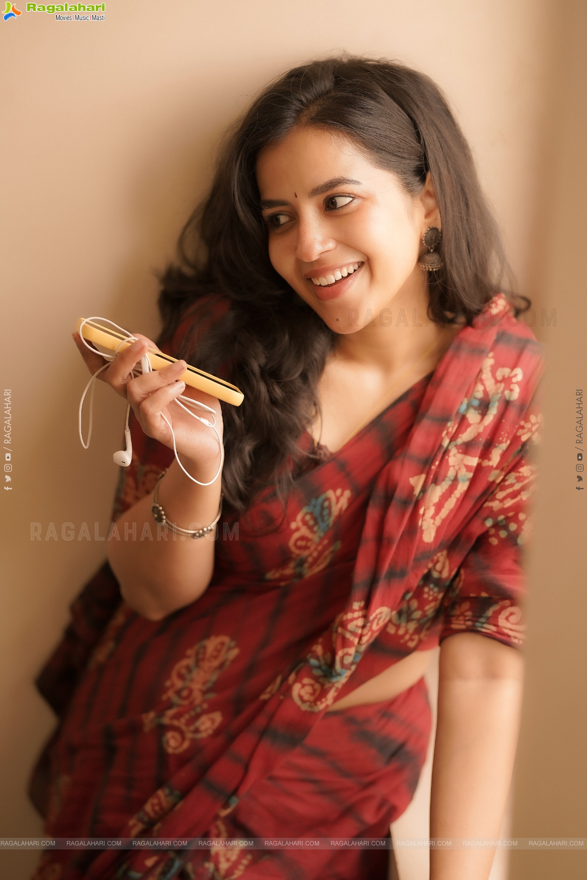 Komalee Prasad Latest Photoshoot Stills, HD Gallery